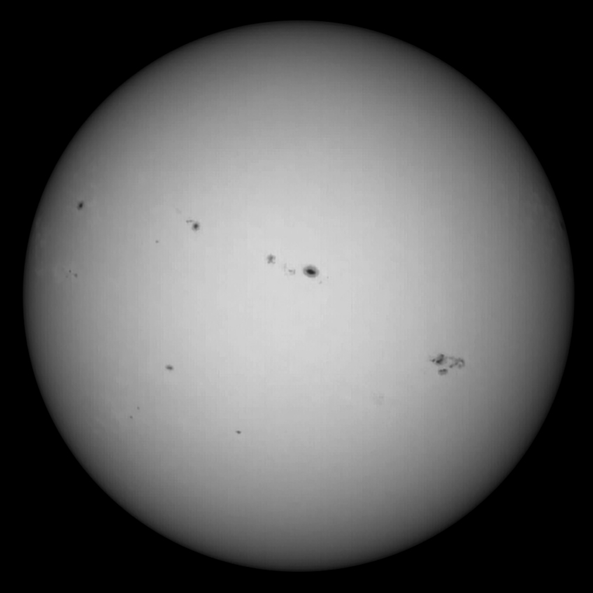 Sonne 31.07.2023 - 8" Newton - EOS 700D - Weißlicht