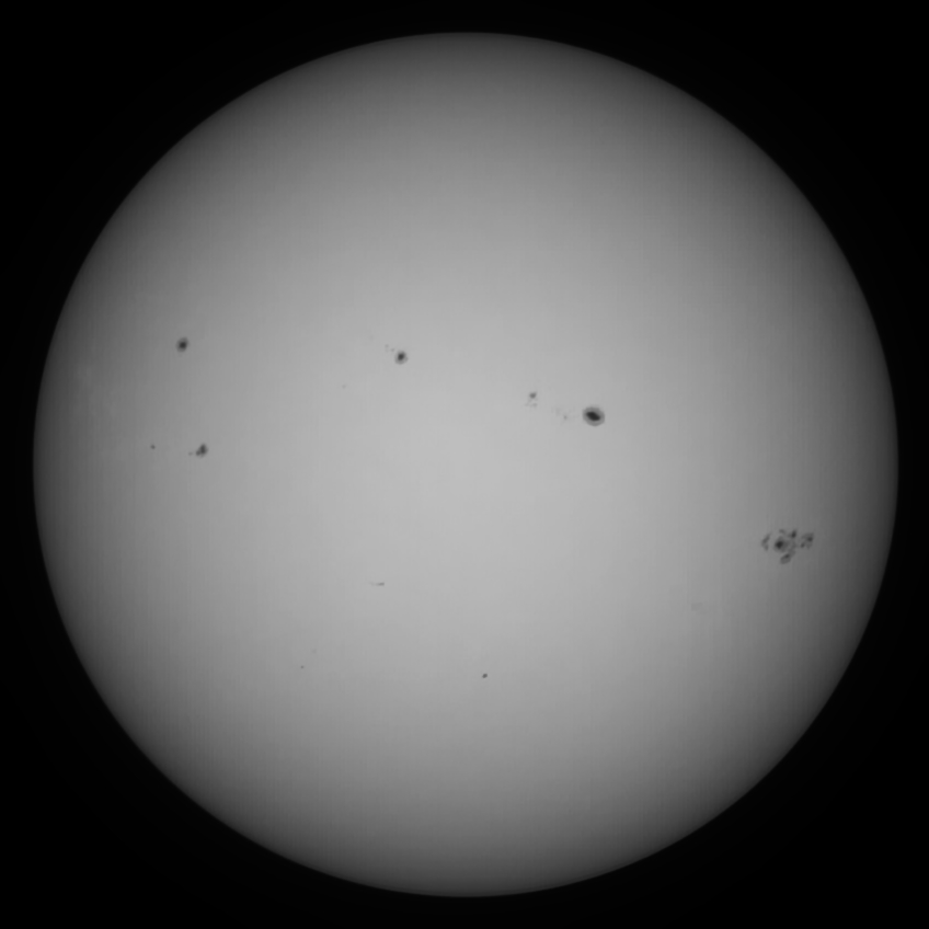 Sonne 01.08.2023 - 8" Newton - EOS 700D - Weißlicht