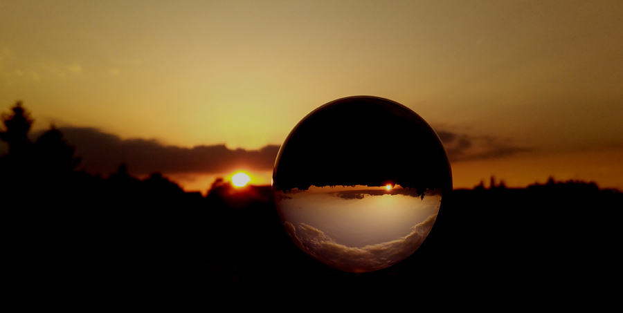 Sonnenuntergang im lensball