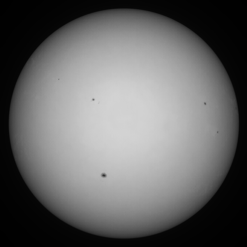 Sonne 08.08.2023 - 8" Newton - EOS 700D - Weißlicht