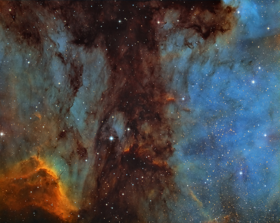 IC 5067 / LDN 935 Emissions- und Dunkelnebel in Cygnus