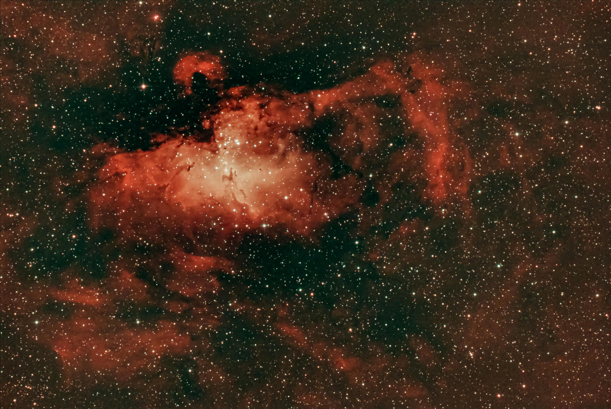 Adlernebel M 16 im Sternbild Schlange mit viel H-alpha Anteil