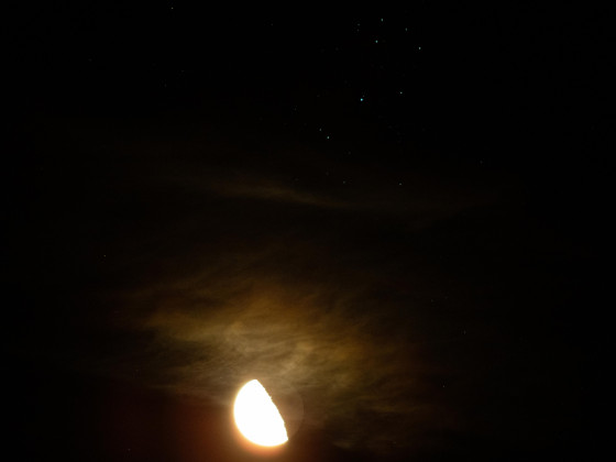 Mond bei den Plejaden am 06.09.23