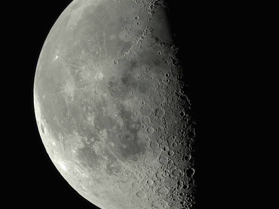 Mond v. 6.9.-23 gegen 5 Uhr 58% beleuchtet ca. 21,5 Tage alt