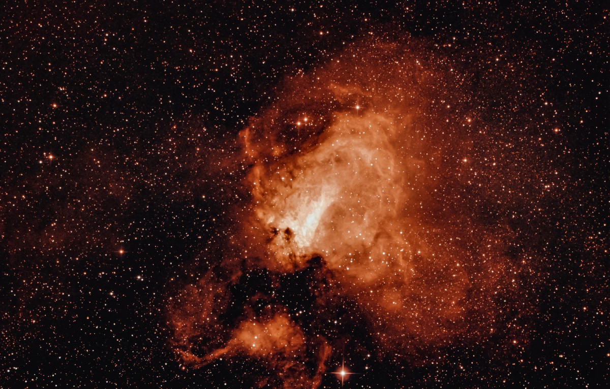 Omega-/Schwanennebel M 17 im Sternbild Schütze (aus der Stadt heraus)