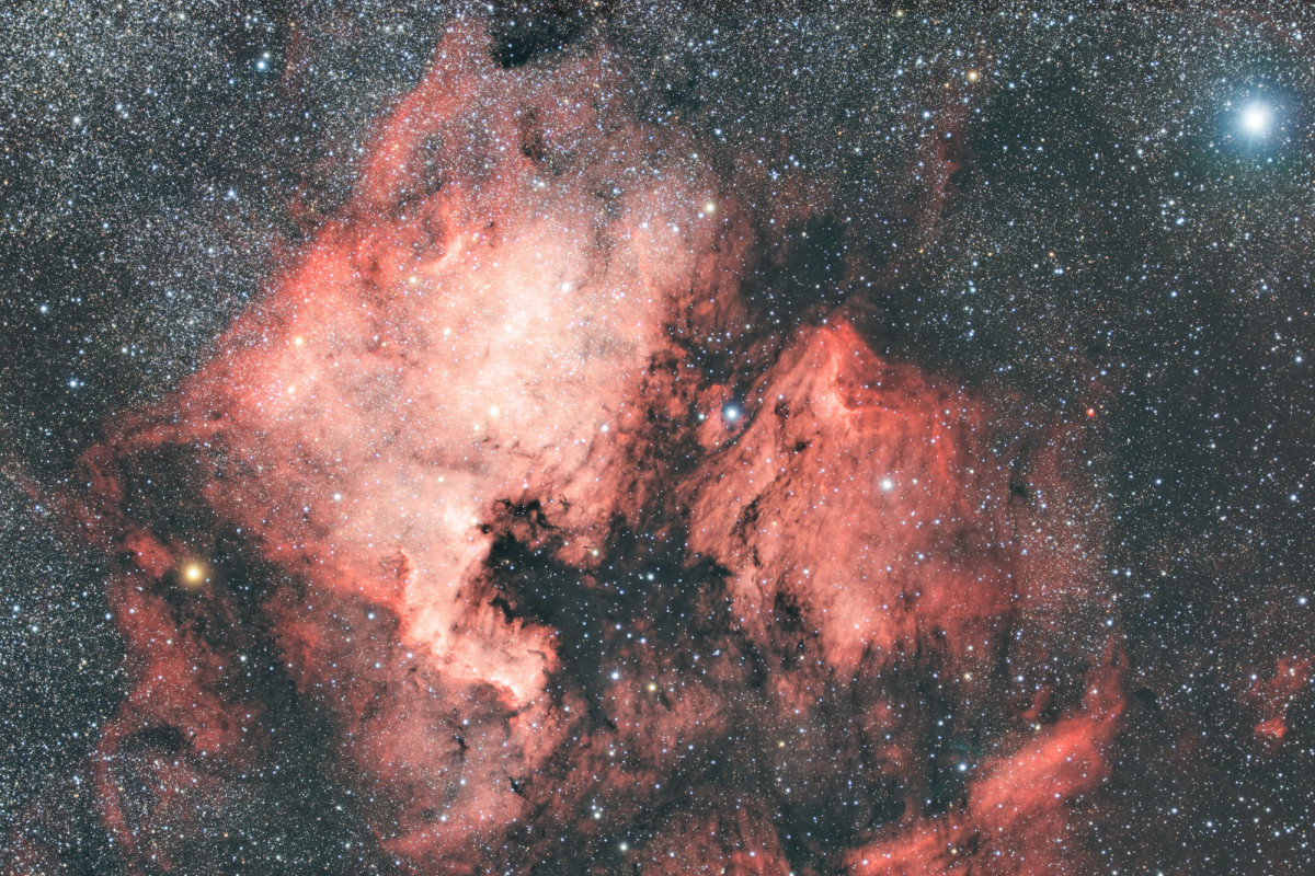 Nordamerika-Nebel (NGC 7000) & Pelikannebel (IC 5070)
