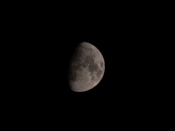 Mond am 24.09.2023 um 20:49Uhr MESZ