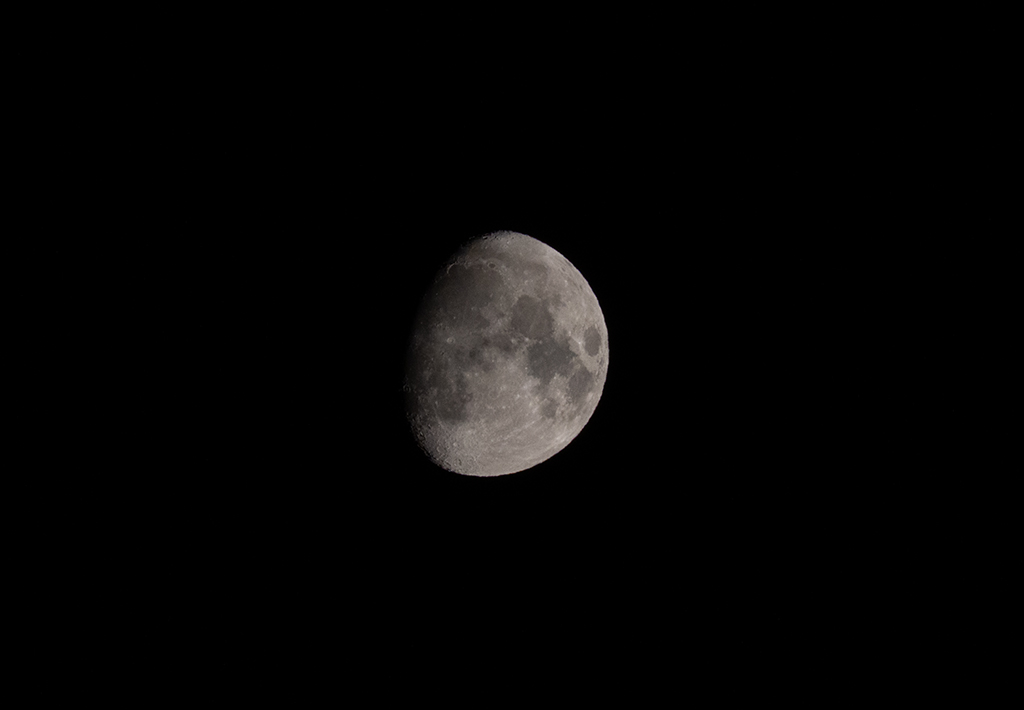 Mond (zunehmend, 74%) am 25.09.2023