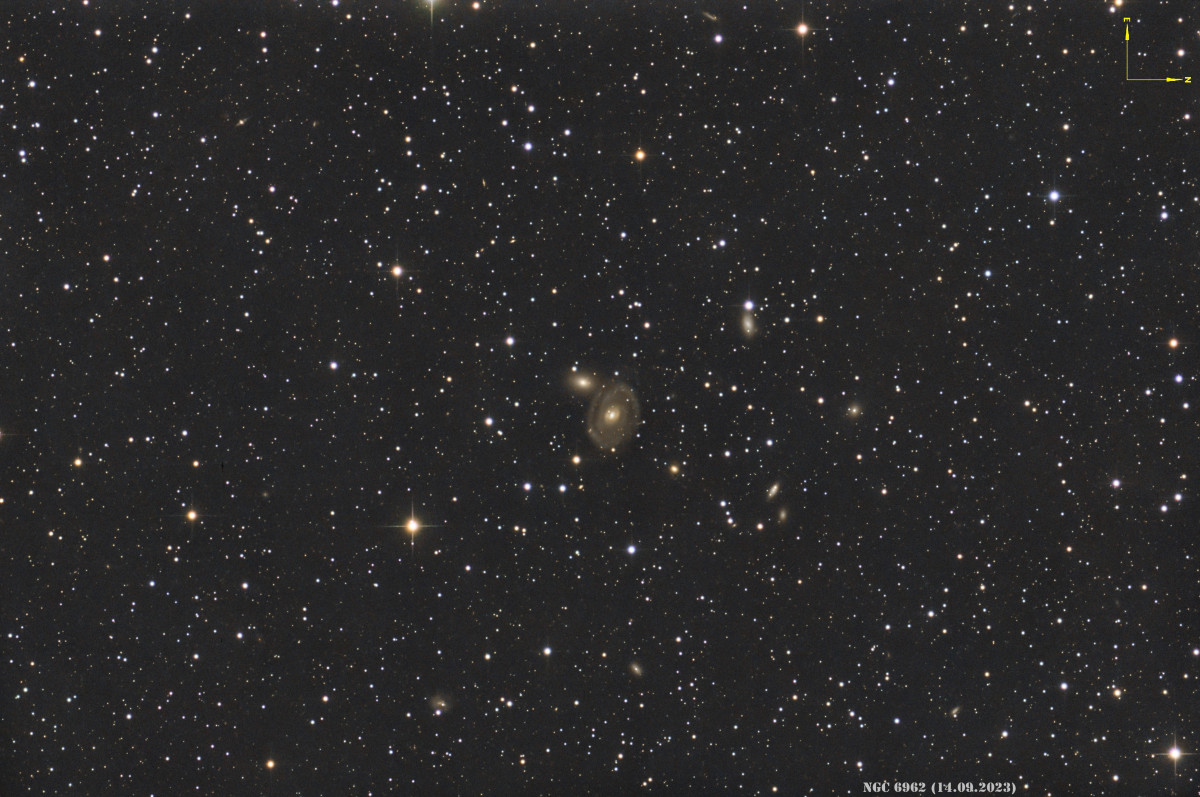 NGC6962 und Umgebung, eine Galaxie im Sternbild Wassermann