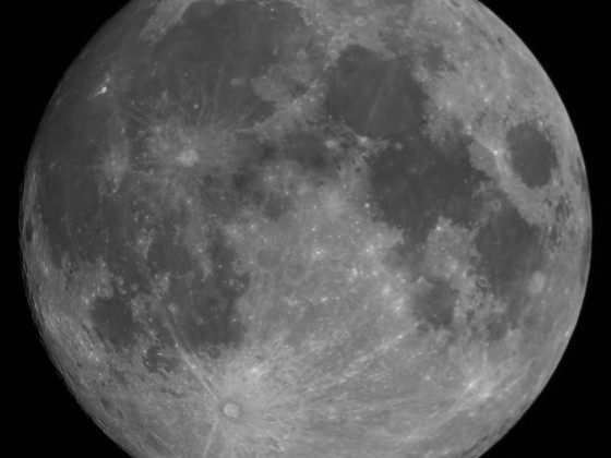 Mond 26.11.2023 - 8" Newton - EOS 700D - Stack