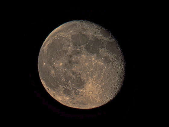 Mond (97%, abnehmend) am 29.11.2023 mit dem Seestar S50