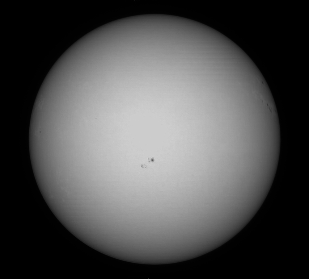 Sonne 16.12.2023 - 8" Newton - EOS 700D - Weißlicht