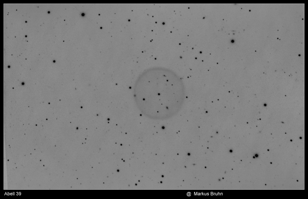 Abell39  Kurzbelichtet  ca. 10 Stunden Weisslicht , invertiert , mit 16" Newton f3,2  ASI178MM