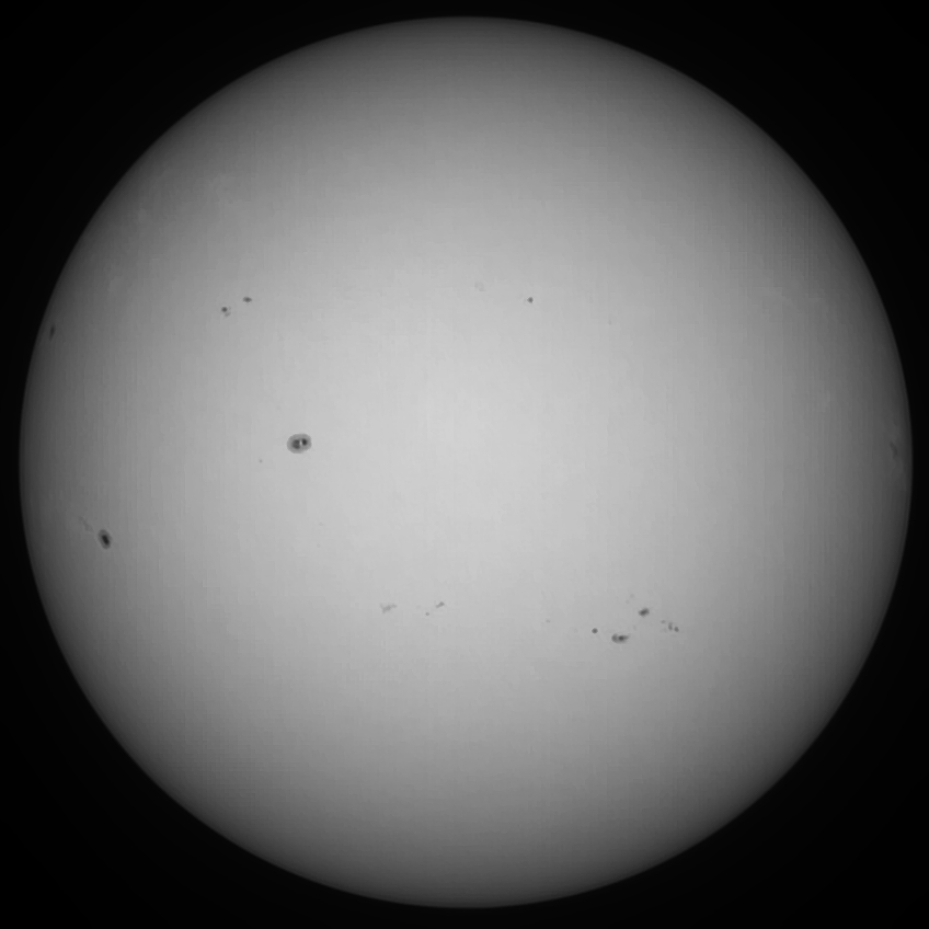 Sonne 13.01.2024 - 8" Newton - EOS 700D - Weißlicht