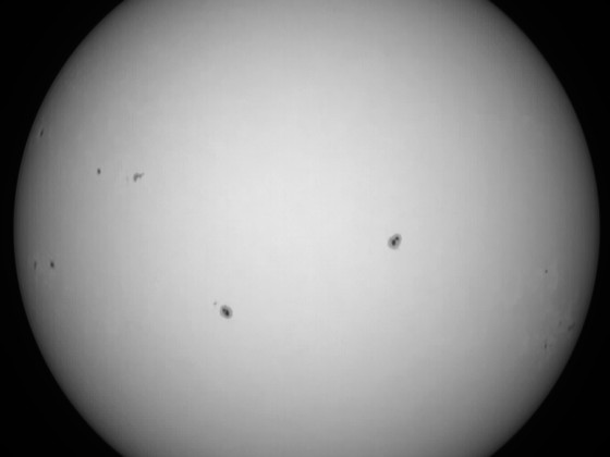 Sonne 16.01.2024 - 8" Newton - EOS 700D - Weißlicht