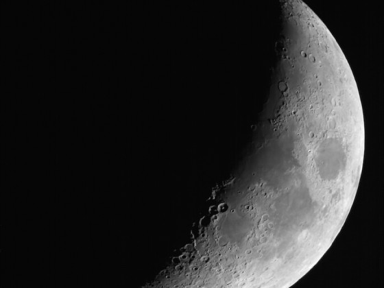Mond 16.01.2024 - 8" Newton - EOS 700D - Stack