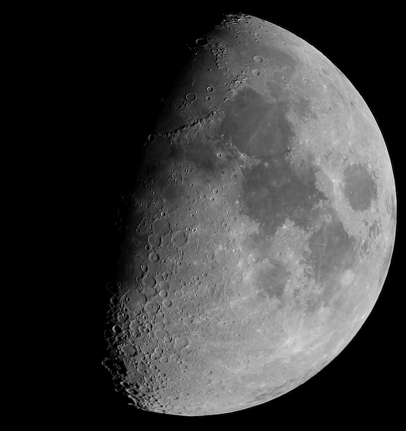Mond 19.01.2024 - 8" Newton - EOS 700D - Stack