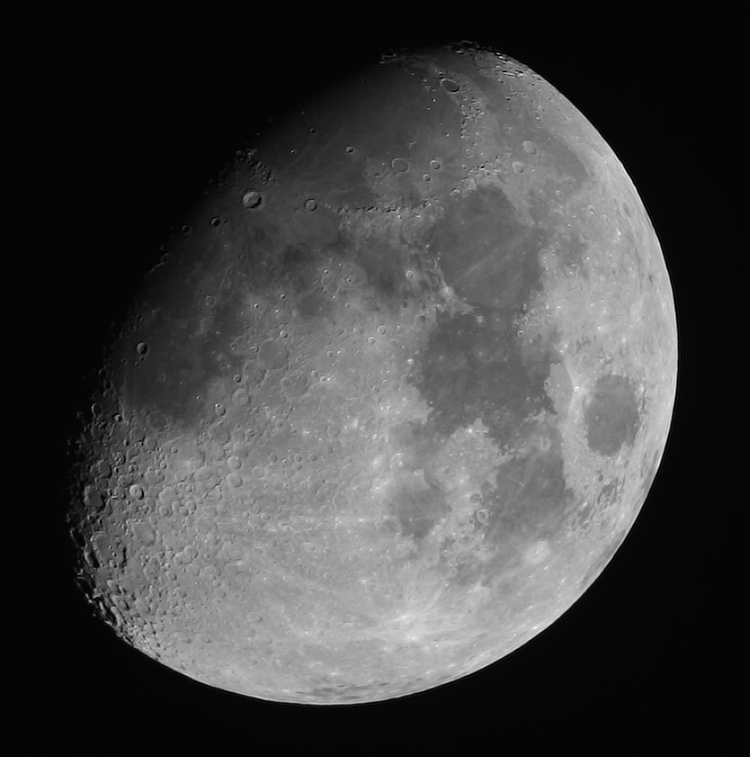 Mond 20.01.2024 - 8" Newton - EOS 700D - Stack