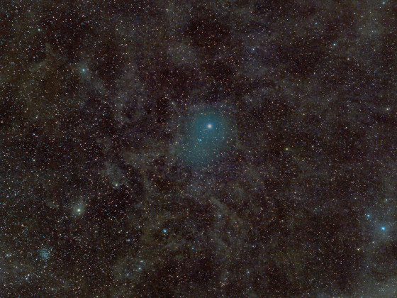Polaris Region vom 28.01.24 mit NGC 188 unten links: nur 40 min mit Samyang 135mm, dann stärkere Schleierwolken und der Mond ...