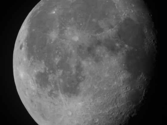 Mond 29.01.2024 - 8" Newton - EOS 700D - Stack