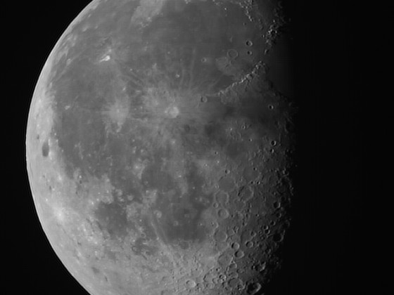 Mond 01.02.2024 - 8" Newton - EOS 700D - Stack
