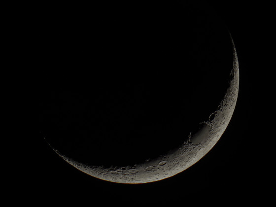 Mond vom 12.02.24 um 19:11 Uhr