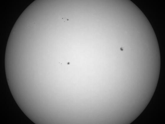 Sonne 11.04.2024 - 8" Newton - EOS 700D - Weißlicht