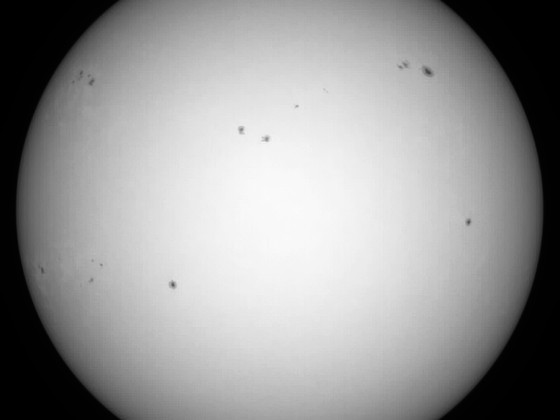 Sonne 15.04.2024 - 8" Newton - EOS 700D - Weißlicht
