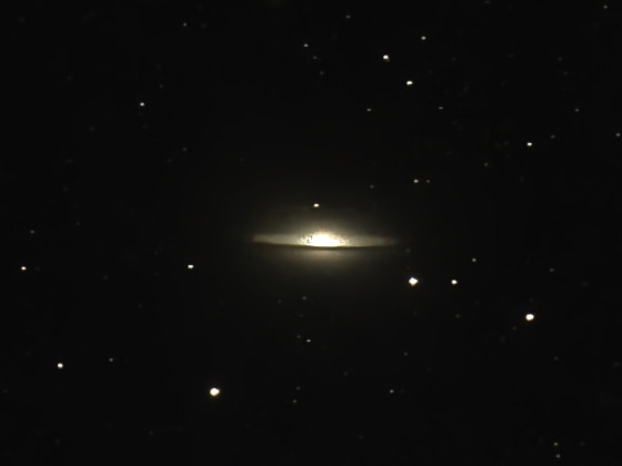Die Sombrerogalaxie ist eine Spiralgalaxie im Sternbild Jungfrau