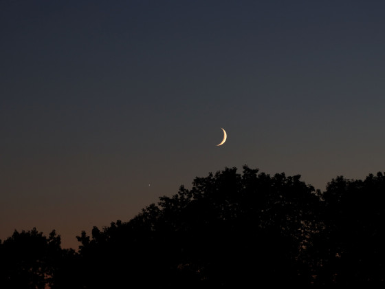 Mond und Venus vor 5 Minuten.