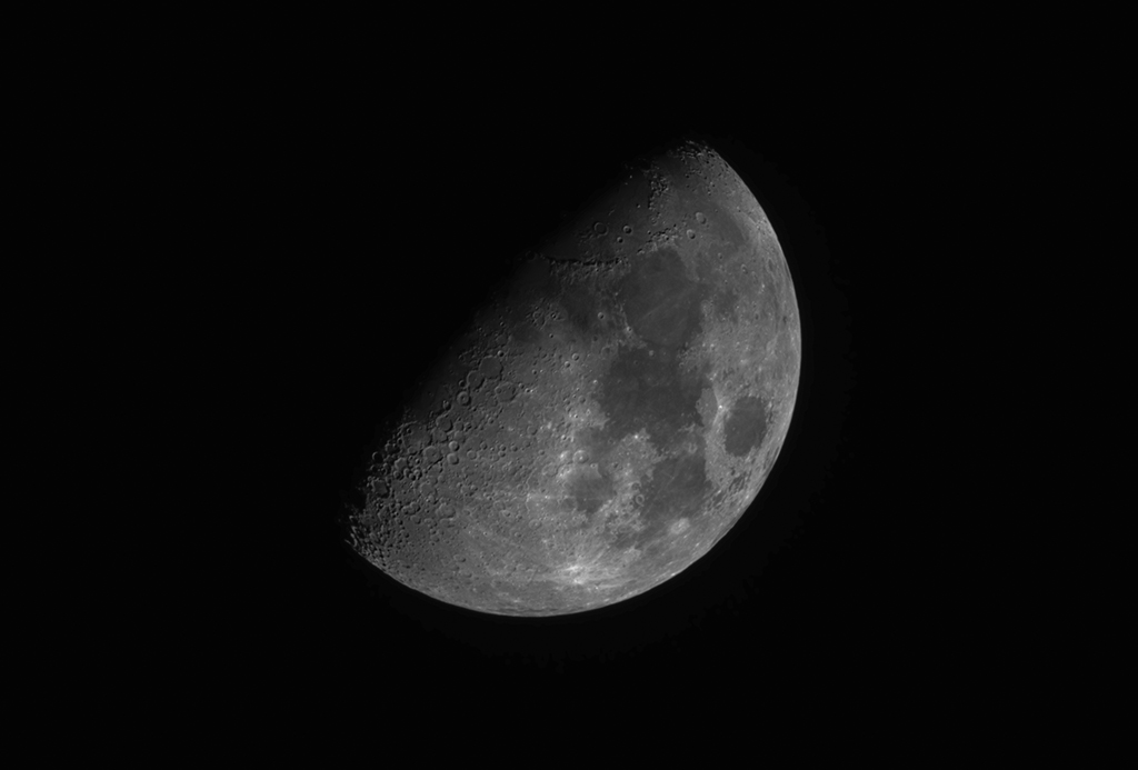 zunehmender Mond (54%) am 09.02.2022