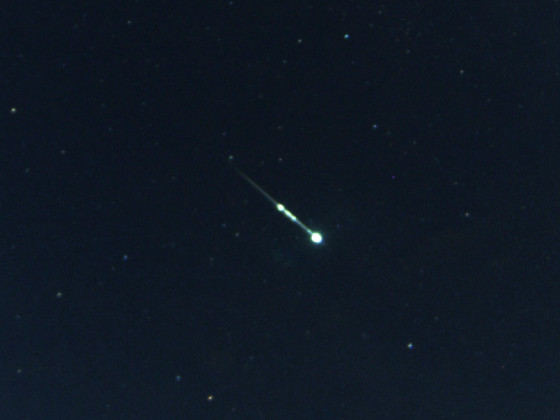 Meteor, aufgenommen von meiner AllSky-Kamera am 10.10.2021