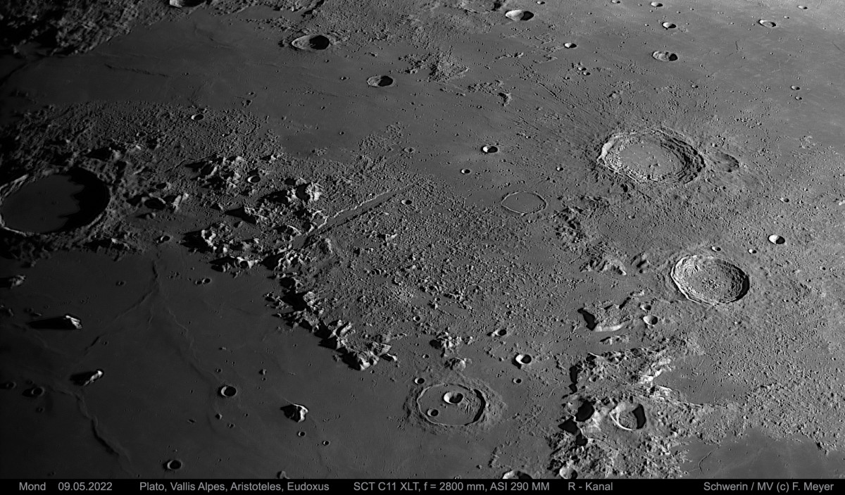 Mond, Plato, Vallis Alpes, Aristoteles, Eudoxus am 09.05.2022