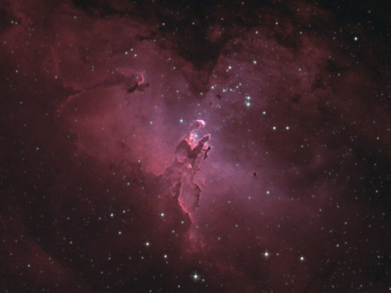 M 16 Zentralbereich, Säulen nur mit wenigen kleinen Sternen aus der Sternmaske aus starnet2