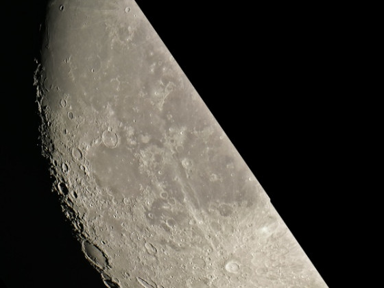Der Mond vom 11. Juni 2022