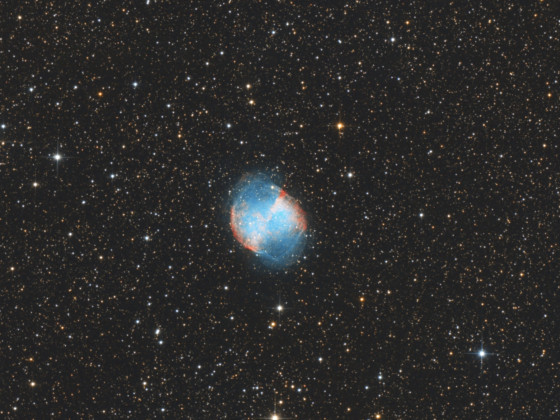 Messier 27: Dumbbell Nebula