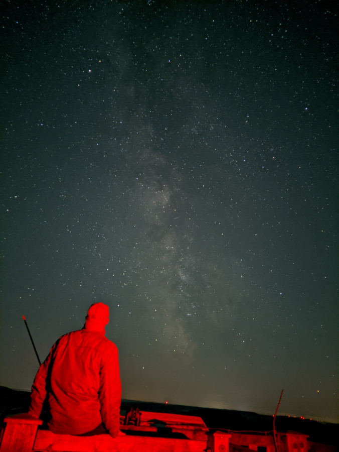 Bortle 5 Milky Way vom Aussichtssturm. Handyfoto.