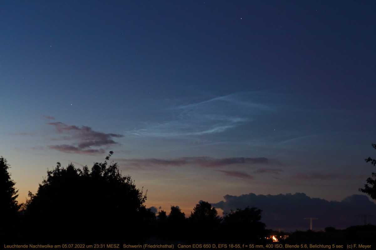 Leuchtende Nachtwolke über Schwerin am 05.07.2022 (a)