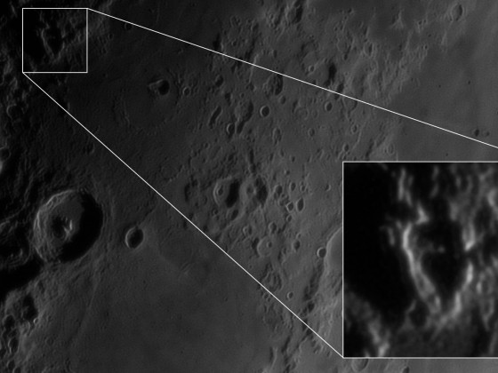 Mond am 04.07.2022 / Lichtstrahl im Krater Hypatia