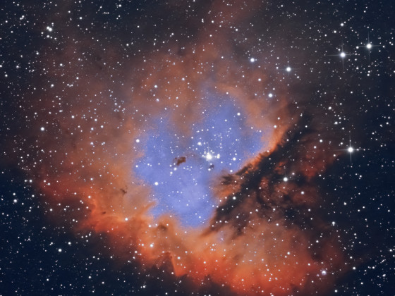 Sternhaufen IC1590 & Emissionsnebel NGC281 ("Pac Man")