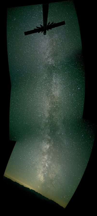 Alpengipfelkreuz-Handy-Milky Way-Pano