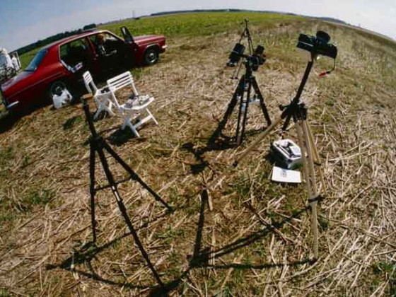 Aufbau der verschiedenen Kameras zur Aufzeichnung der Sonnenfinsternis 1999