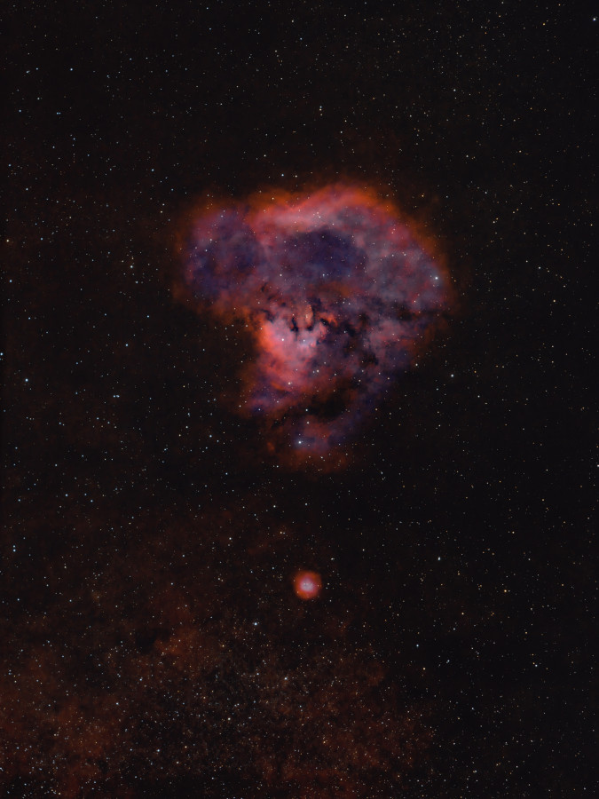 NGC 7822 - Das Komische Fragezeichen