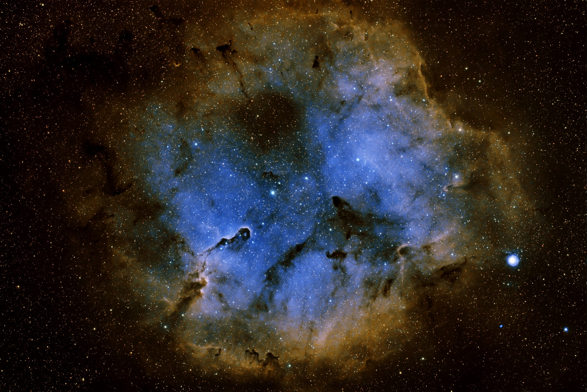LBN 451, "Hubble-Style"