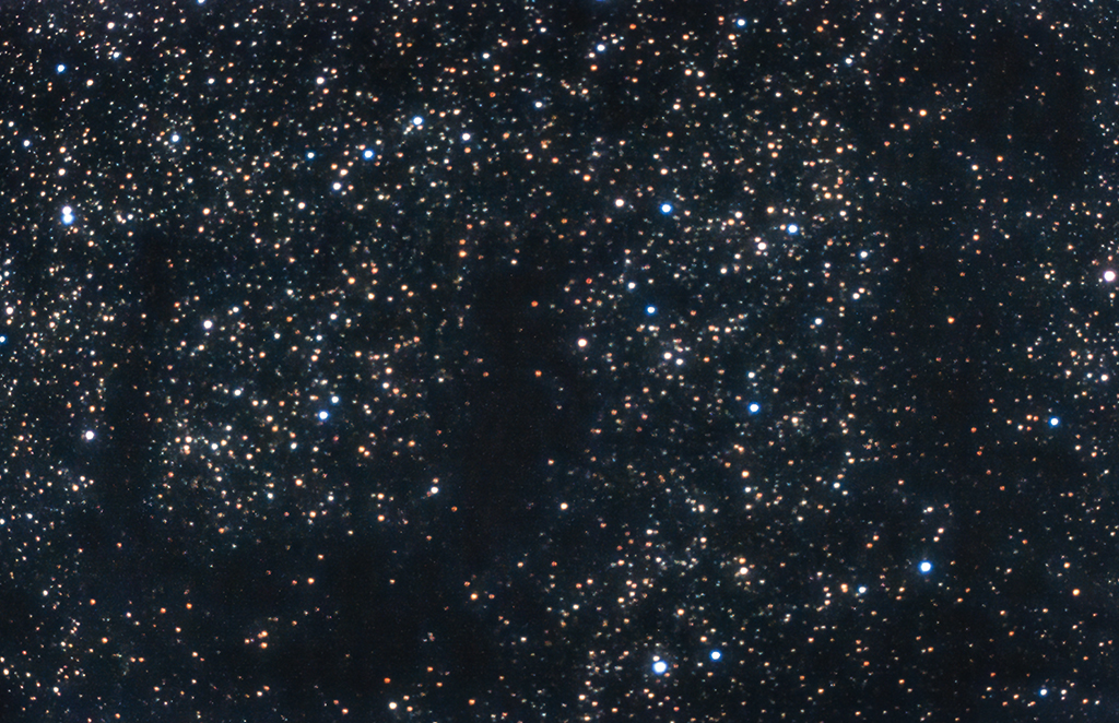 Barnard's E-Nebula (Barnard 142 und 143) mit der Vaonis Stellina