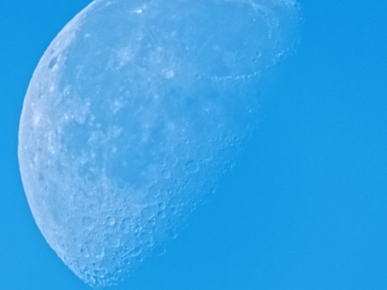 Mond am 16.10.2022 (am Tag)