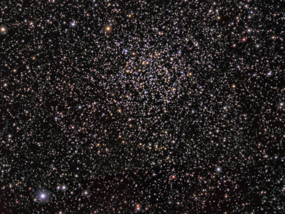 NGC 7789 in Cassiopeia, neubearbeitet; C9.25 bei ca. 1600mm; manuell geguidet 6x15 min + ungeguidet 94x30 sec; September 2015; Streifen könnten Wärmeartefakte sein...