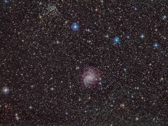 noch ein NGC 6939 mit NGC 6946 neu bearbeitet mit Graxpert und starnet v2; diesmal mit 8" f/4 Newton u. Canon 750d; 19.07.2018; 156x30 sec;