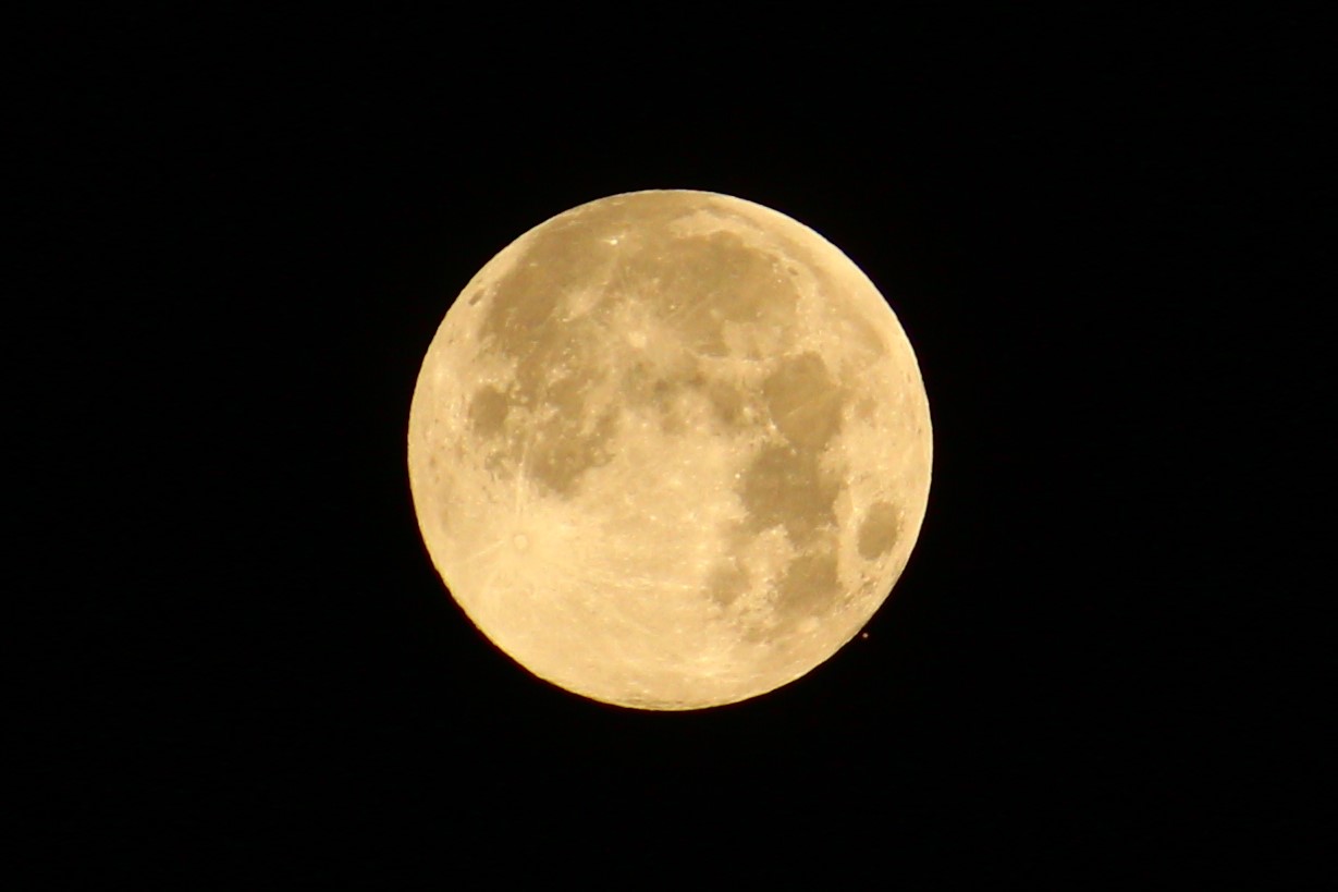 Marsbedeckung durch Mond 08.12.22 kurz nach Ende der Bedeckung