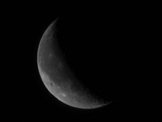 Mond (abnehmend, 34%) am 18.12.2022 mit der Vaonis Stellina